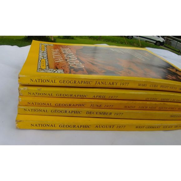 Vintage Bundle of five (5) 1977 National Geographic magazines - Picture 8 of 10